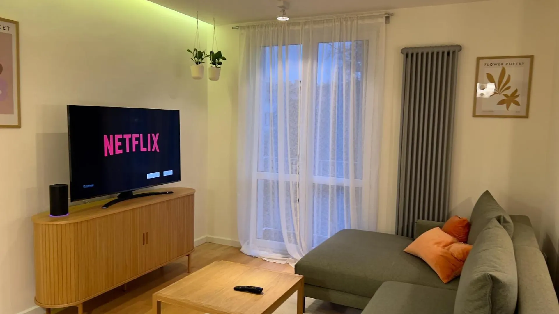 Przytulny 2 Pokojowy Apartament 46M2 W Centrum Apartment Krakow 0*,  Poland